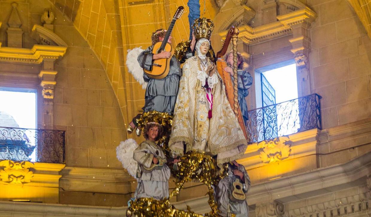Piso Centro Elche Junto Basilicaアパートメント エクステリア 写真
